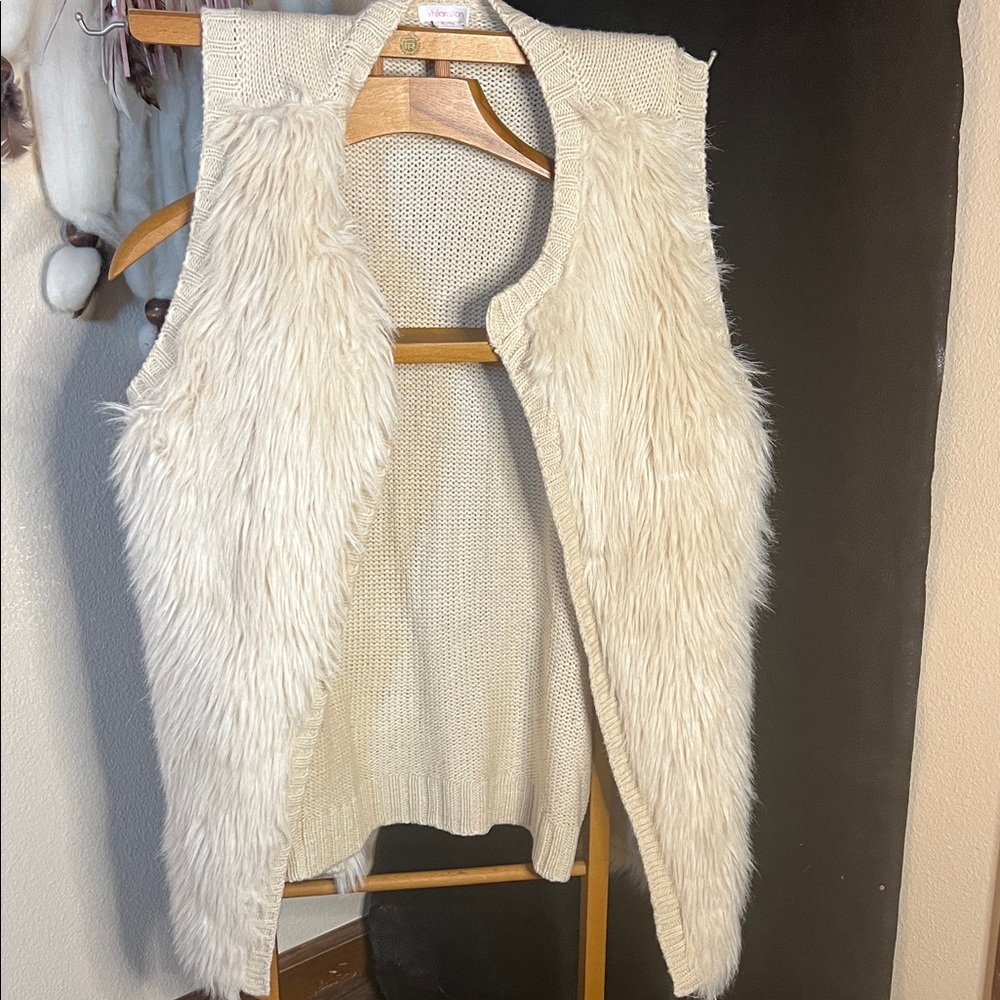 Xhilaration Cream Faux Fur sweater Vest